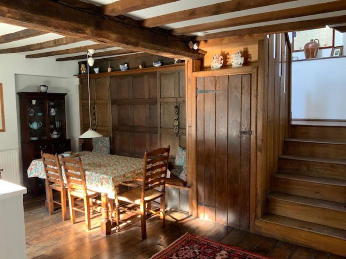 Pass The Keys Magical Period House In The Heart Of Ludlow Exterior photo